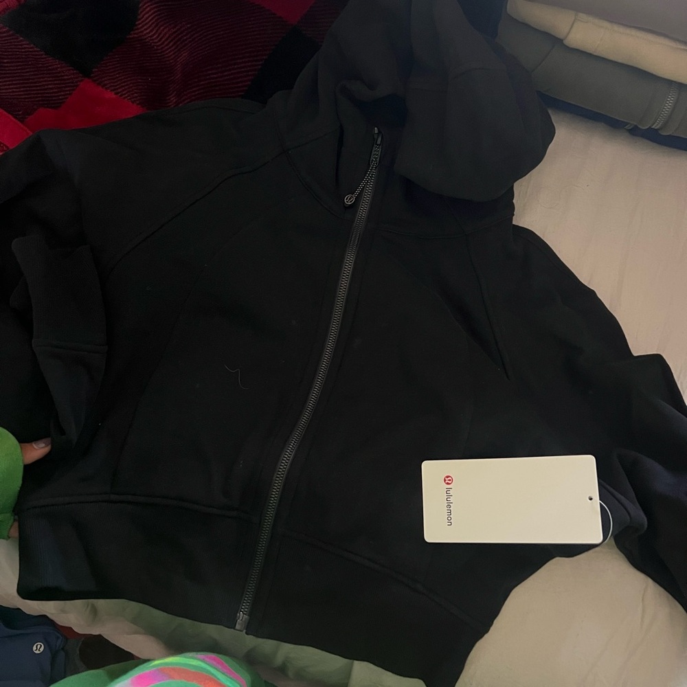Lululemon Cropped Black Scuba Sz 12